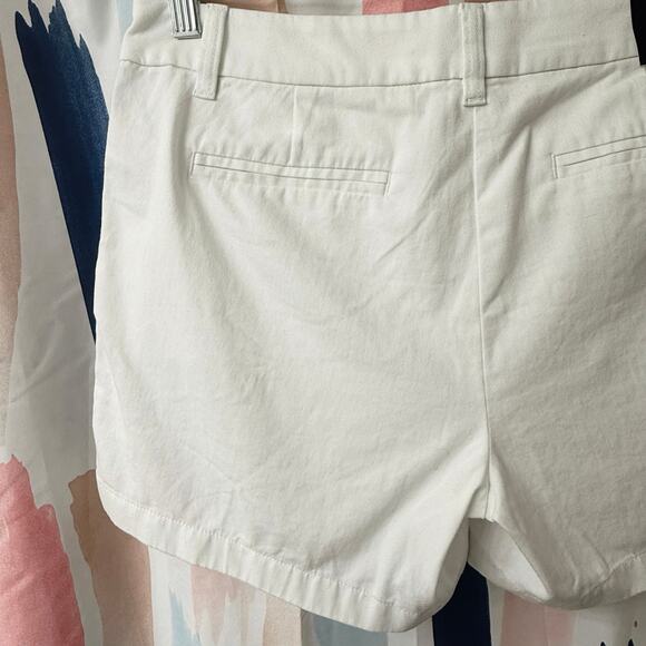 J. Crew 5” Classic Chino Shorts in White Size 8 - Picture 11 of 15